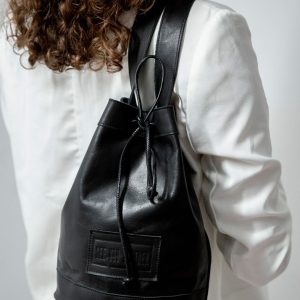 laura-negro-bandolera-de-cuero-fashion-handbags